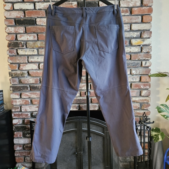 Lululemon ABC Pant - Picture 3 of 5